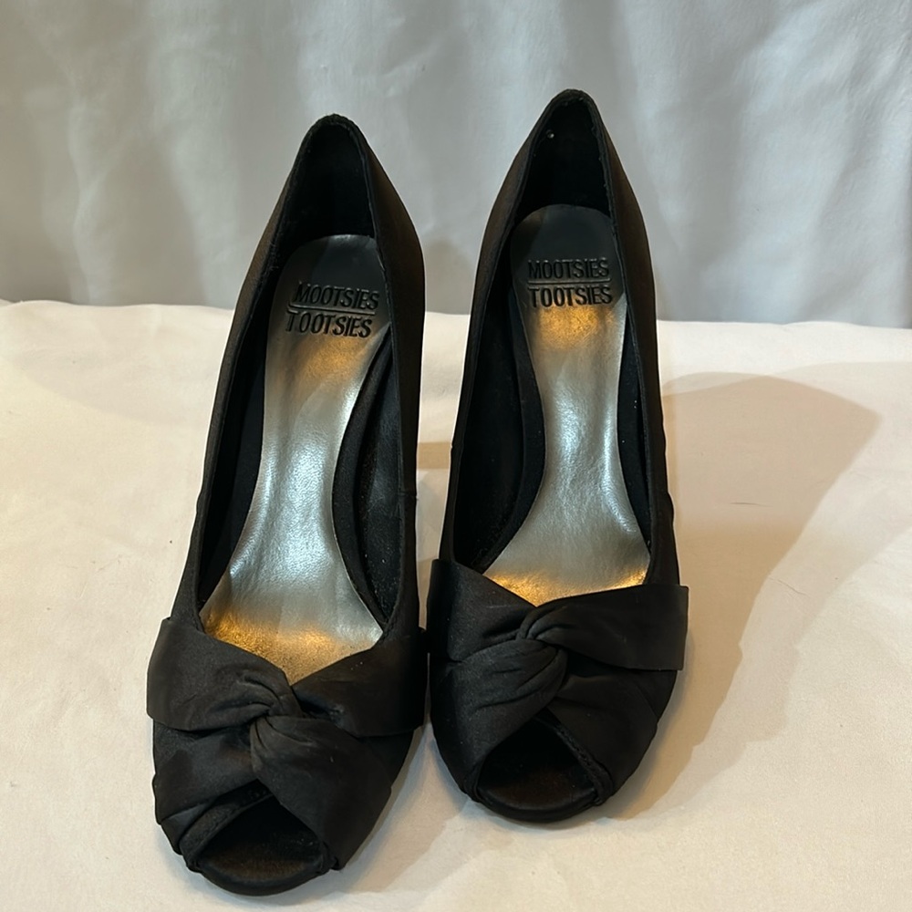 Black heels